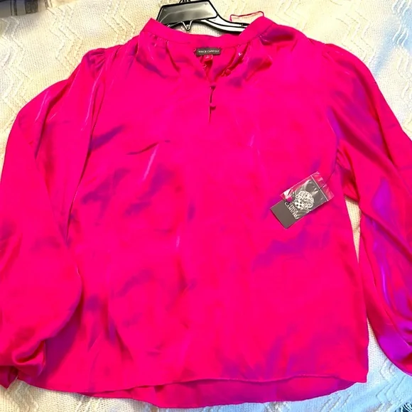 Vince Cammuto Blouse in Fuchsia Pink Size L NWT - Picture 1 of 8
